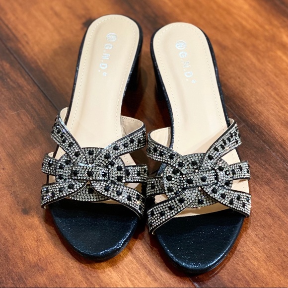 Women sandals - Picture 2 of 4